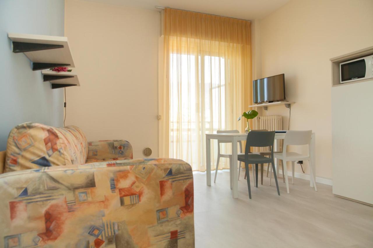 Residence La Palma Marina dʼMarina dʼAndora Esterno foto