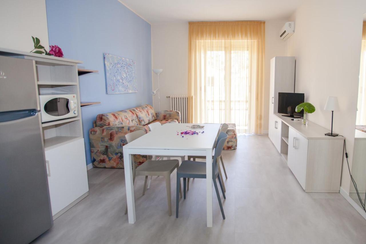 Residence La Palma Marina dʼMarina dʼAndora Esterno foto